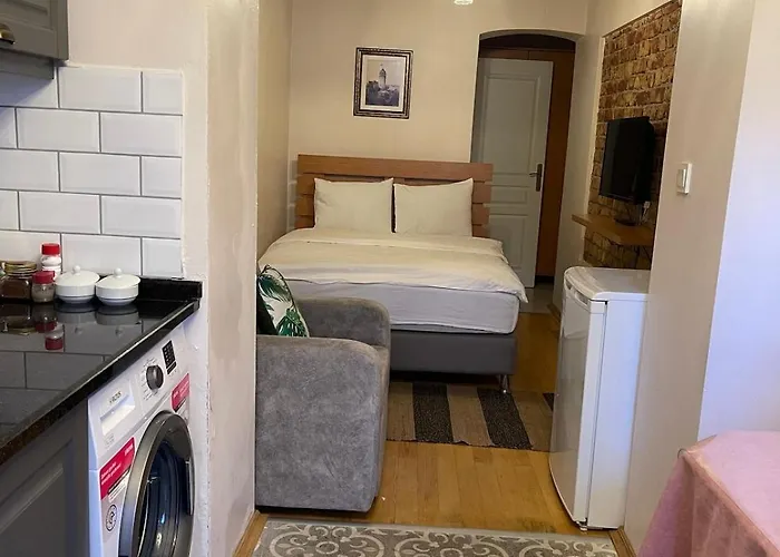 Ozcans Pera Flats 10